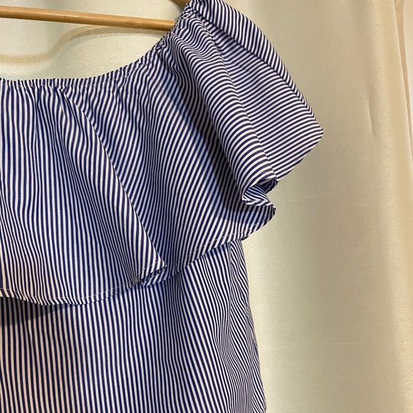 Forever 21 off shoulder crop top - Picture 3 of 4